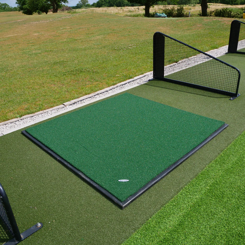 GOLFBAYS BASIC HITTING MAT 1.5m x 1.5m (4'11 x 4'11)