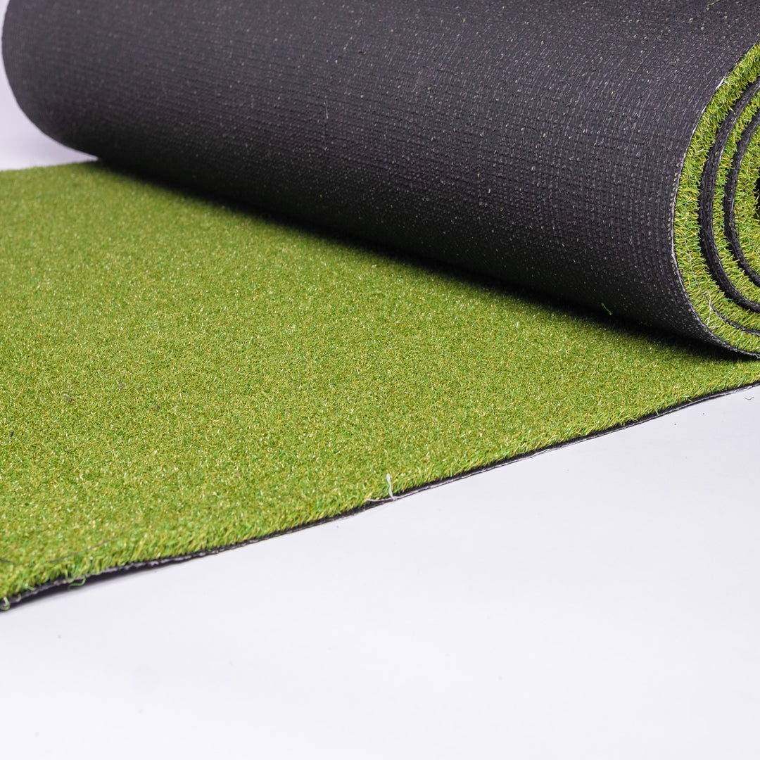 GolfBays 11mm putting turf, rolled back to show the backing