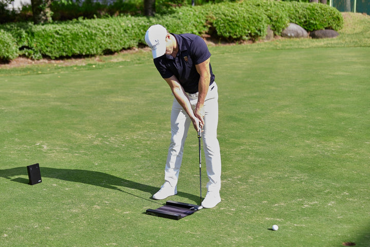 Golfzon WAVE Simulator & Launch Monitor - Open Golfer