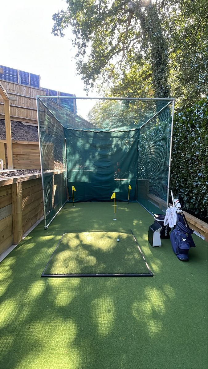 A real OpenGolfer customer golf cage in a UK garden