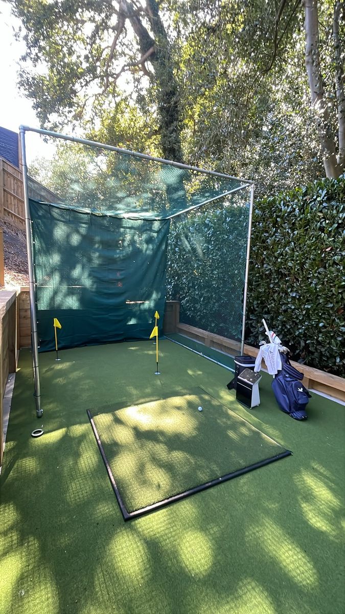 A real OpenGolfer customer golf cage in a UK garden