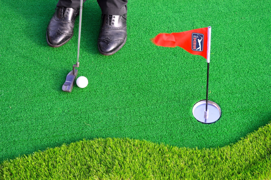 PGA TOUR Augusta Putting Mat - Open Golfer