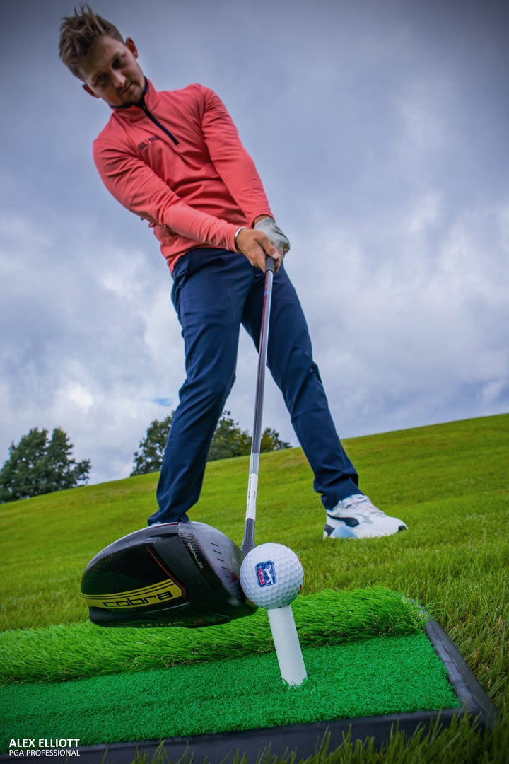 PGA TOUR Launch Pad Pro 2 In 1 Mat - Open Golfer