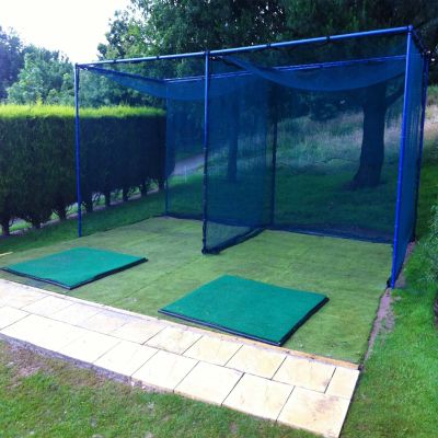 Socketed Golf Cage